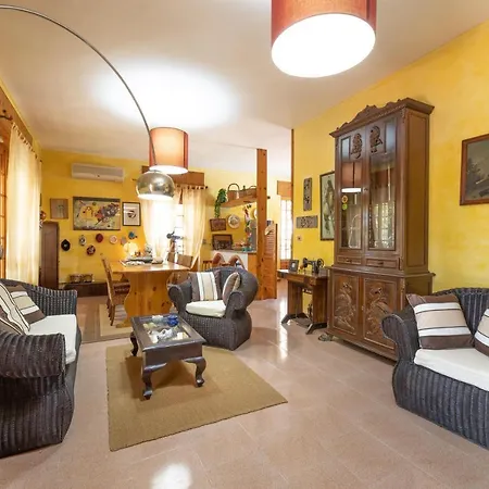 Delle Amache Villa *