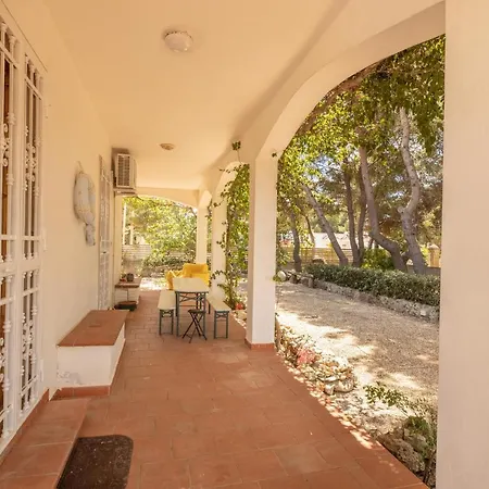 Delle Amache Villa *